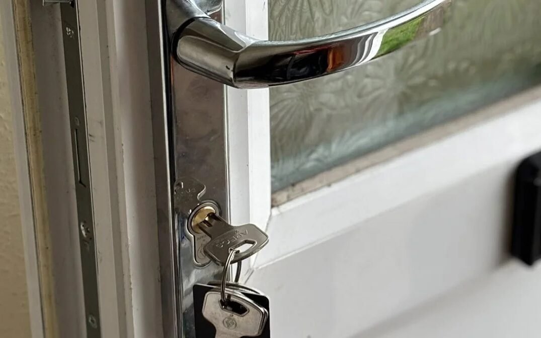 Benefits of Smart Office Lock Installation for Managers